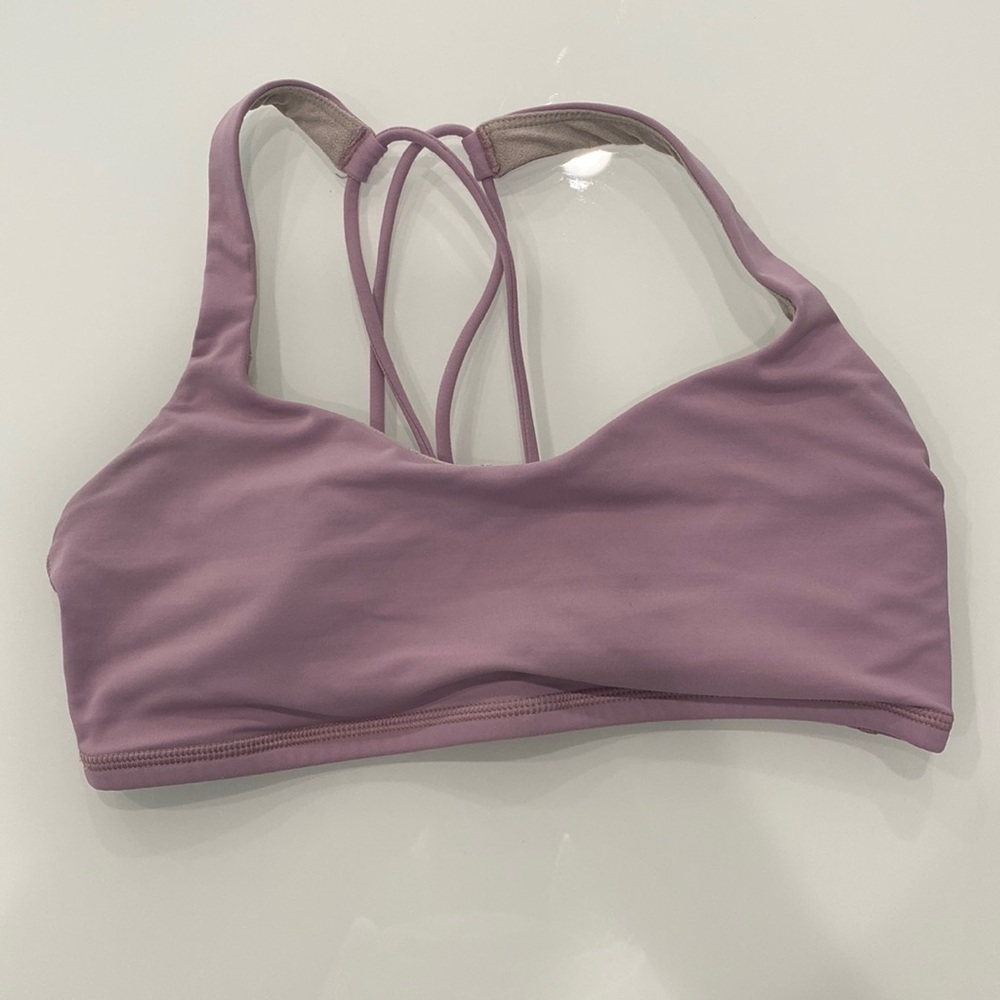 Lululemon size 4 lilac sports bra